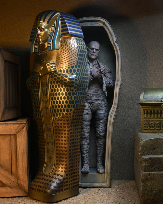 NECA - Universal Monsters - The Mummy Figure Accessory Pack