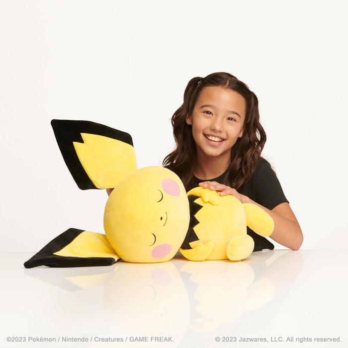 Pokémon PKW3113 Official & Premium Quality 18-inch Pichu Adorable, Ultra-Soft, Plush Toy, Perfect for Playing & Displaying-Gotta Catch ‘Em All, Black